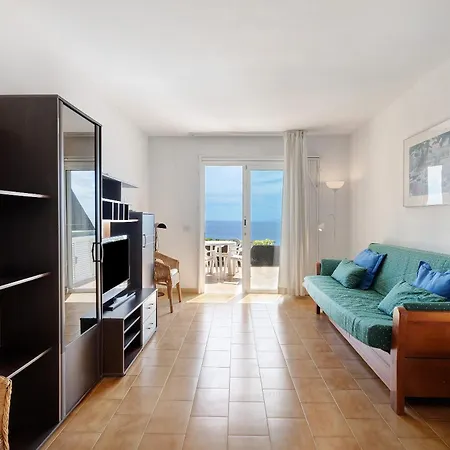 Costa Isora 1 *